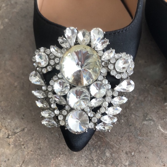 Beautiful formal shoes worn a few times a little flaw on the back seam of 1 shoe - Picture 2 of 6